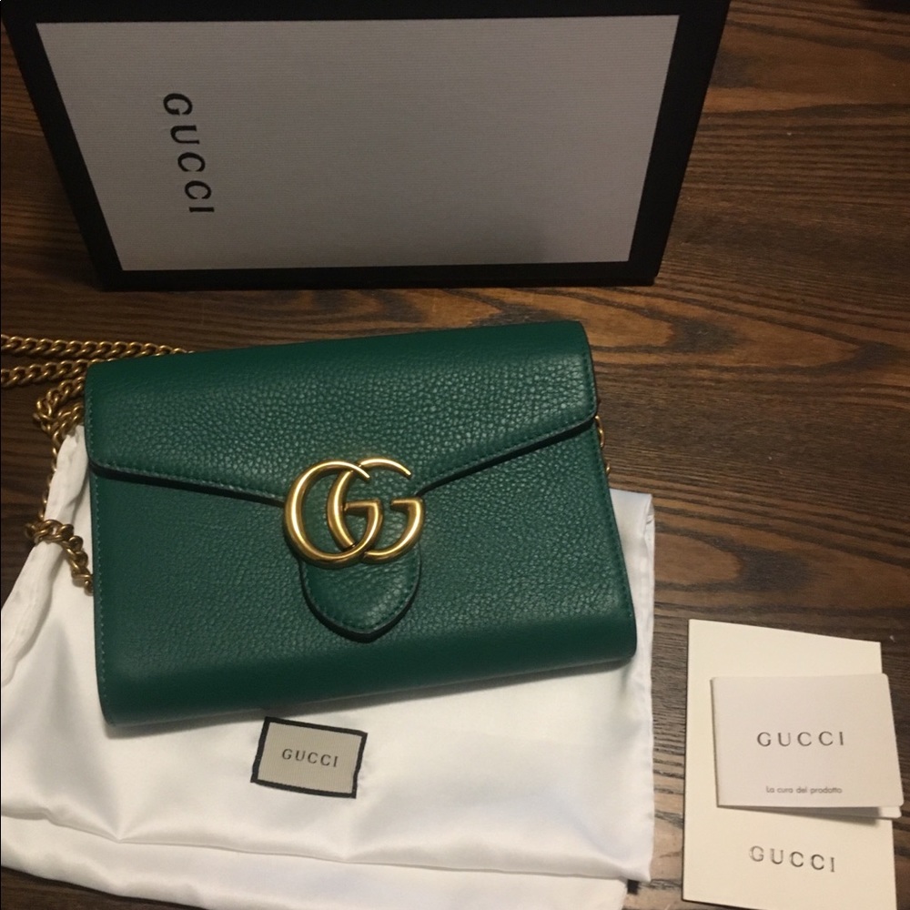 Emerald Green Gucci Wallet on Chain